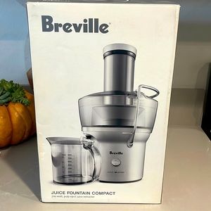 BRAND NEW!! Never opened box! Breville ® Juice Fountain ® Compact